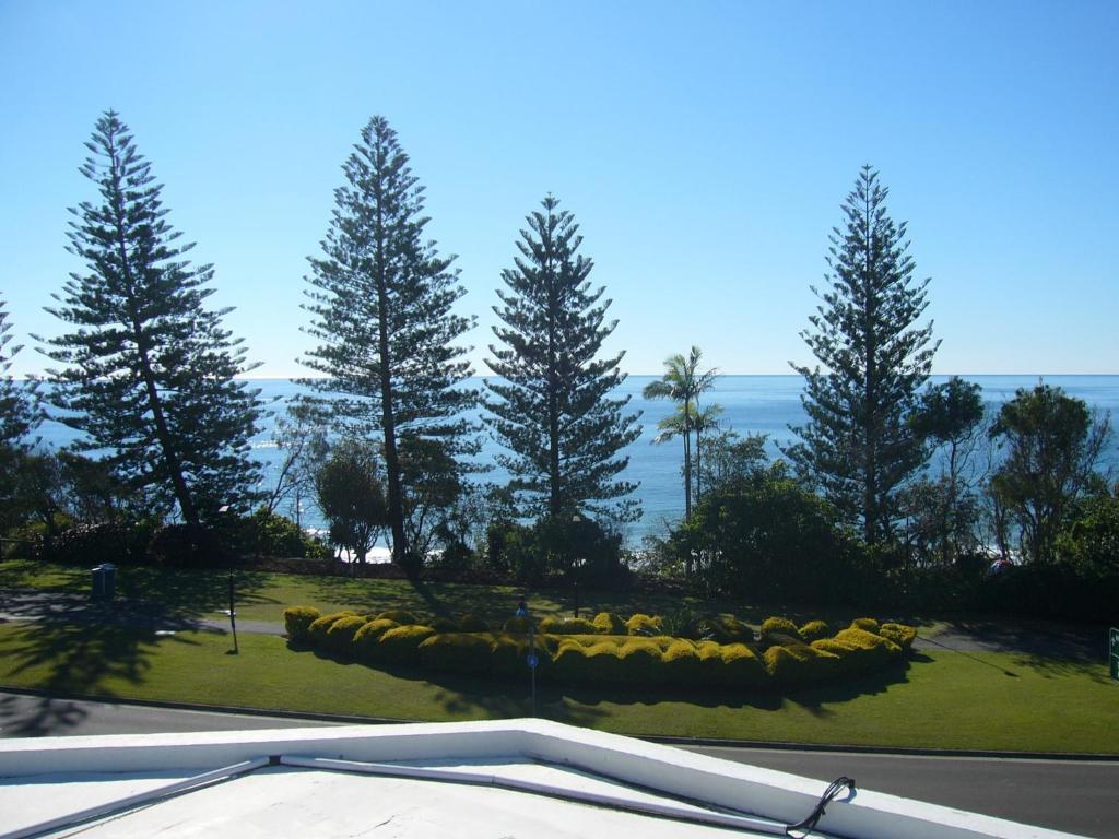 Bellardoo Holiday Apartments Mooloolaba Exterior photo